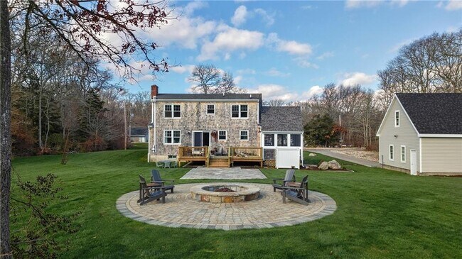 Foto del edificio - 140I Long Hwy