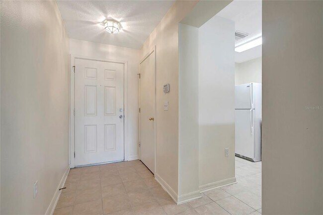 Foto del edificio - 6842 Dartmouth Hill St