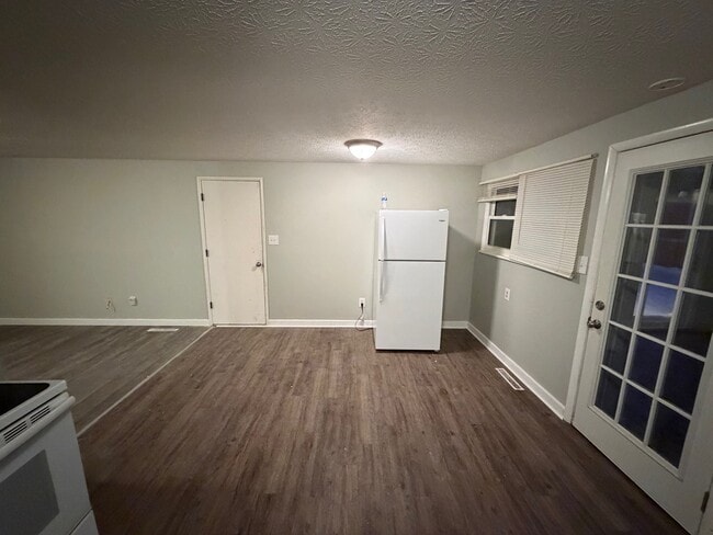 Foto del edificio - 1609 Marvin Dr