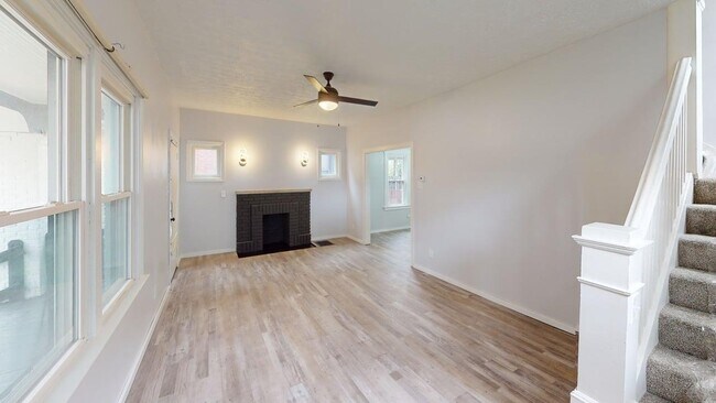Foto del edificio - 6232 Montgomery Rd