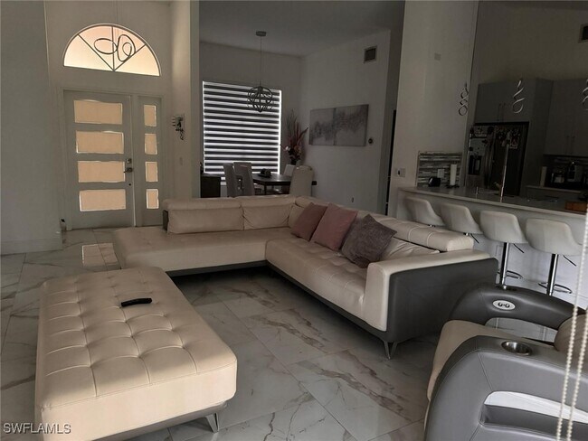 Foto del edificio - 3590 10th Ave NE