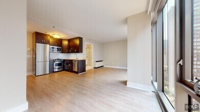 Building Photo - 237 E 34th St