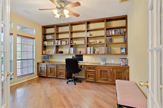 Building Photo - 12310 N Shadow Cove Dr