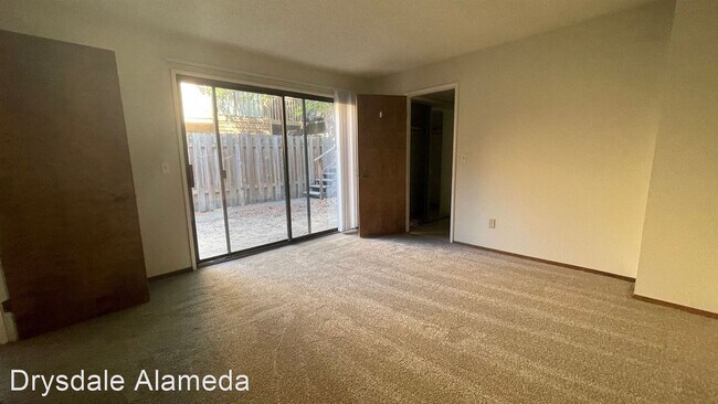 Building Photo - 2 br, 2 bath House - 1900 Mountain Bouleva...