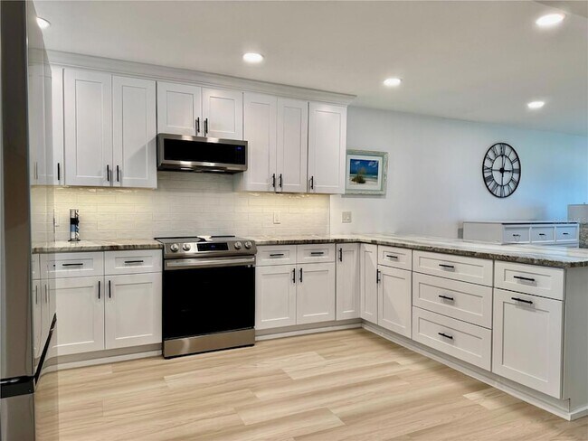 Foto del edificio - 1270 Gulf Blvd