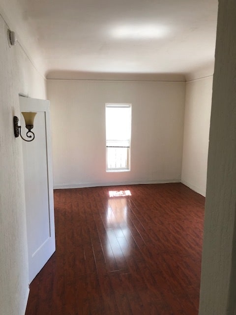 Building Photo - 335 S Cochran Ave