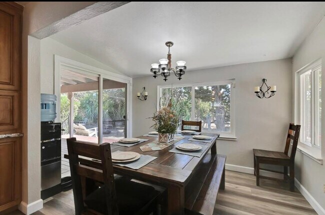 Foto del edificio - 2116 Elmer Ave