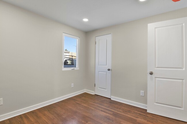 Building Photo - 4729 Meade St