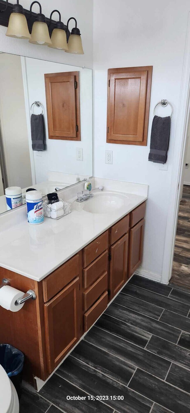 Building Photo - 7408 Mesquite Flor Dr