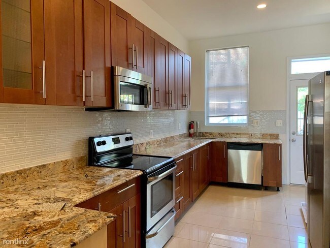 Foto del edificio - 461 Florida Ave NW