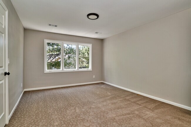 Building Photo - 4530 S Verbena St