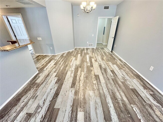 Building Photo - 6868 Sky Pointe Dr