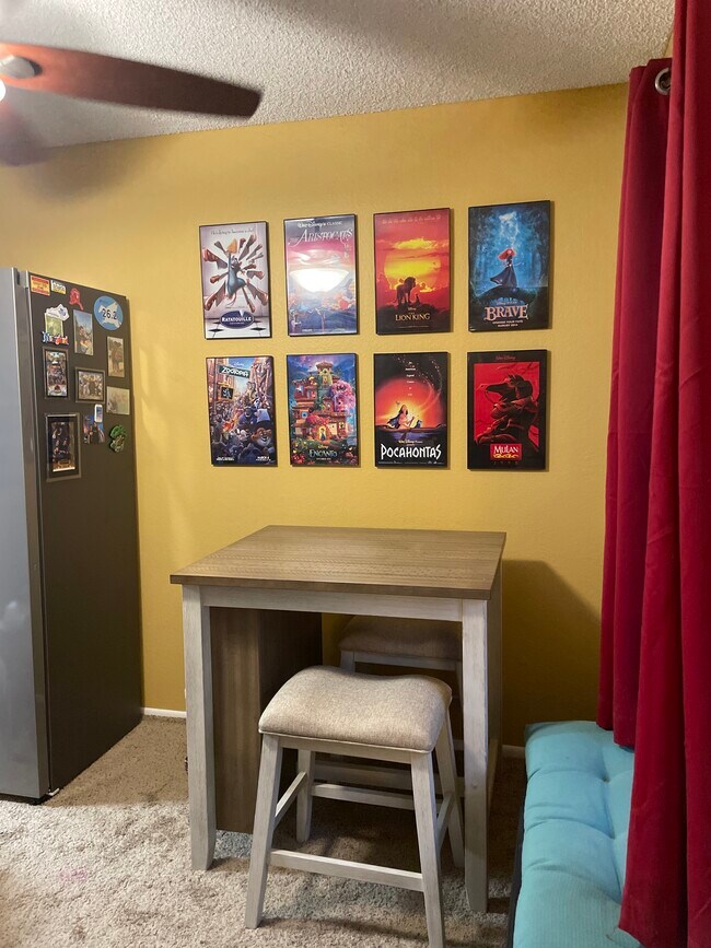 Dining Area - 2040 S Longmore