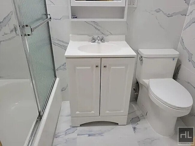 Foto del edificio - NICHOLS AVENUE