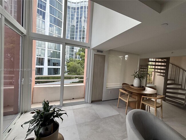 Foto del edificio - 2801 Florida Ave