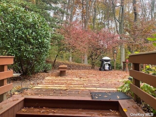 Primary Photo - 13 Red Maple Ln