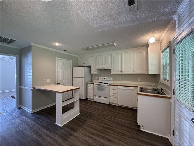 Interior Photo - Sheridan Forest Apartments