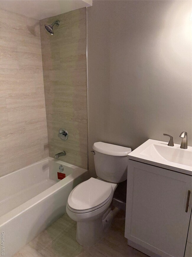 Building Photo - 9 Friend St