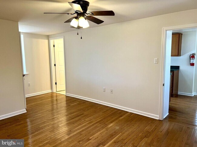 Foto del edificio - 504 Mullica Hill Rd