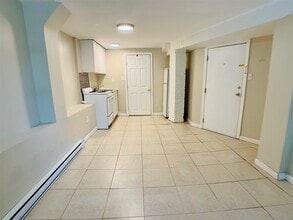 Building Photo - 320 Jefferson St