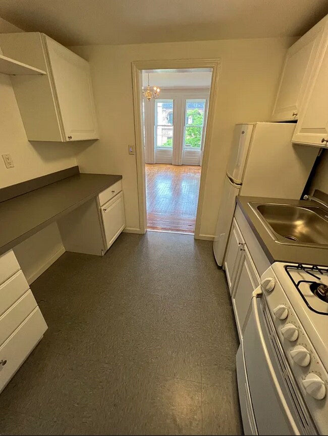 Foto del edificio - 121 E 39th St
