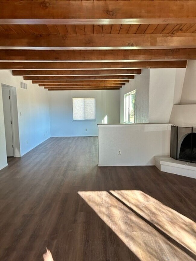 Building Photo - 2123 Calle Tecolote - Sol Y Lomas! - Lease...