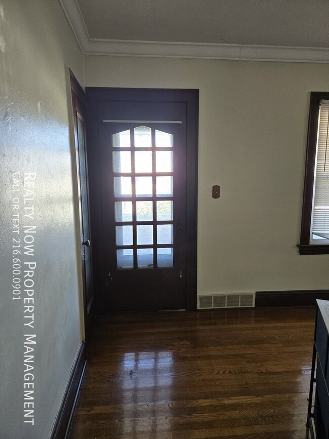 Foto del edificio - 2 bedroom / 1 bathroom home in Lakewood