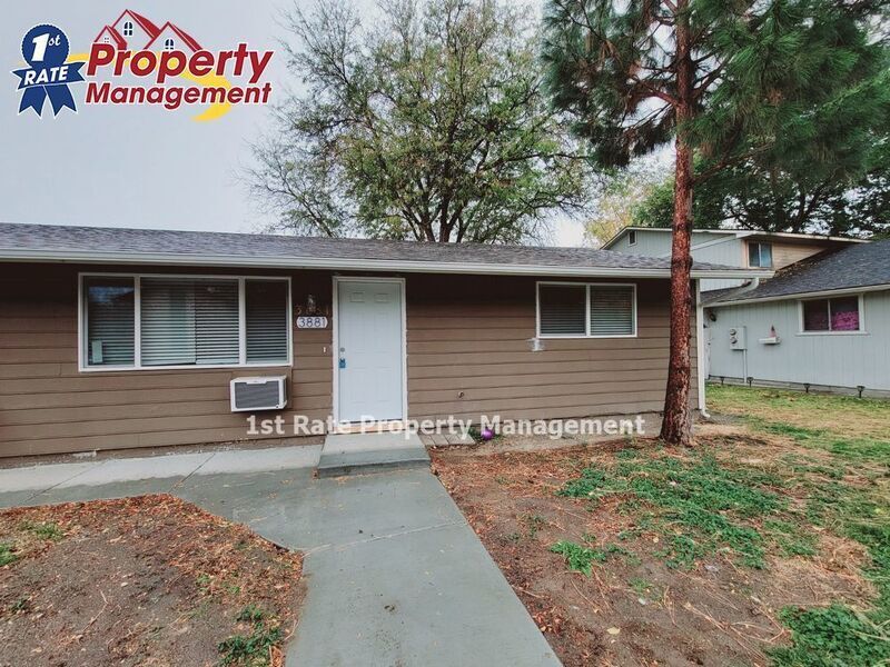 Primary Photo - 3881 W Glendale St