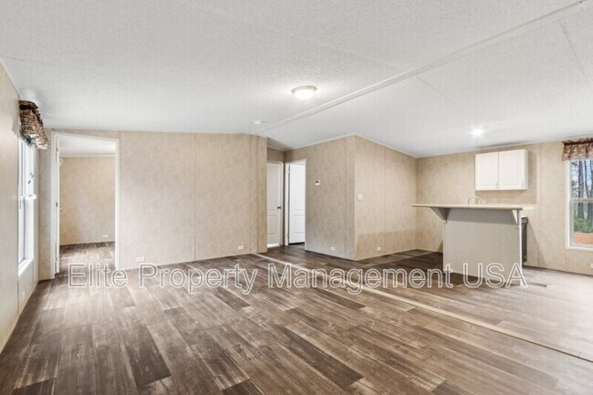 Foto del edificio - 3530 Suggs Rd