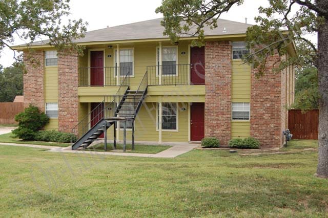 Primary Photo - 2100 Southwood Dr