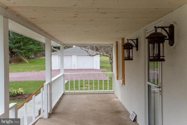 Building Photo - 80 Perry Auger Rd