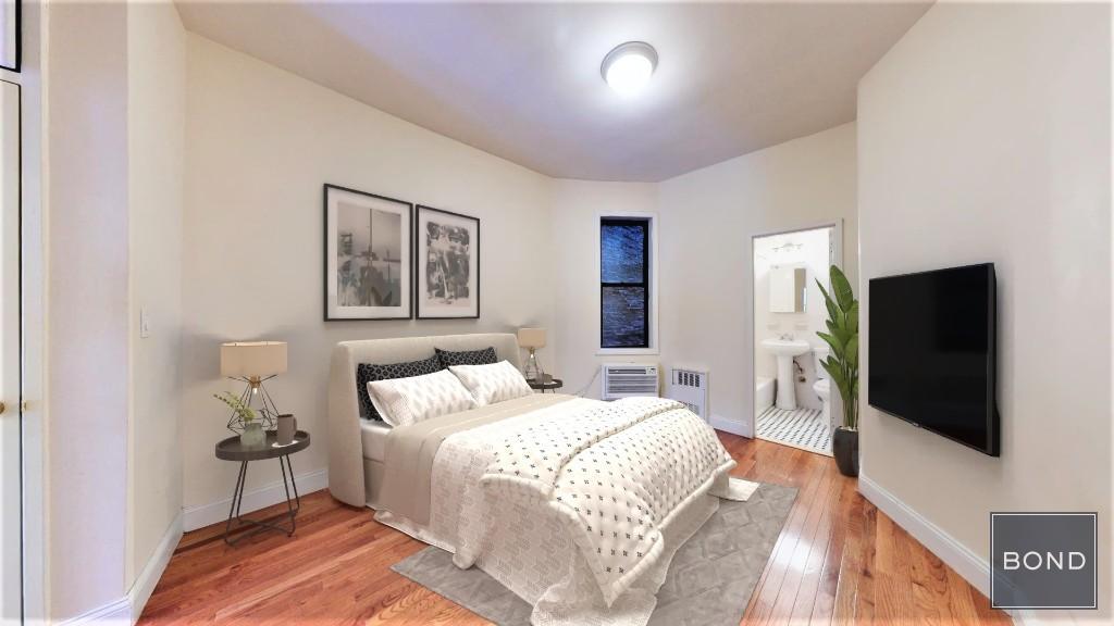 Foto principal - 302 E 90th St