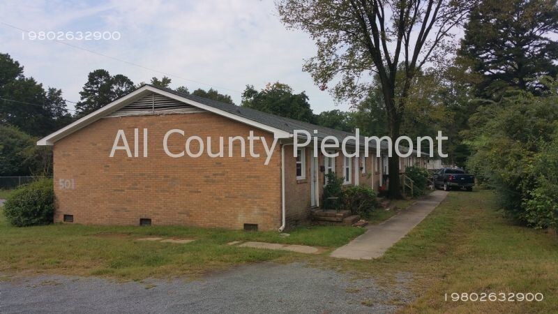 Primary Photo - 501 Dare Drive