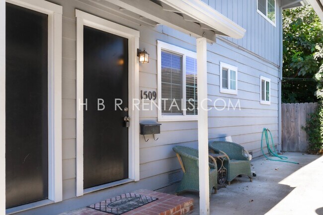 Building Photo - 1509 Lincoln Blvd