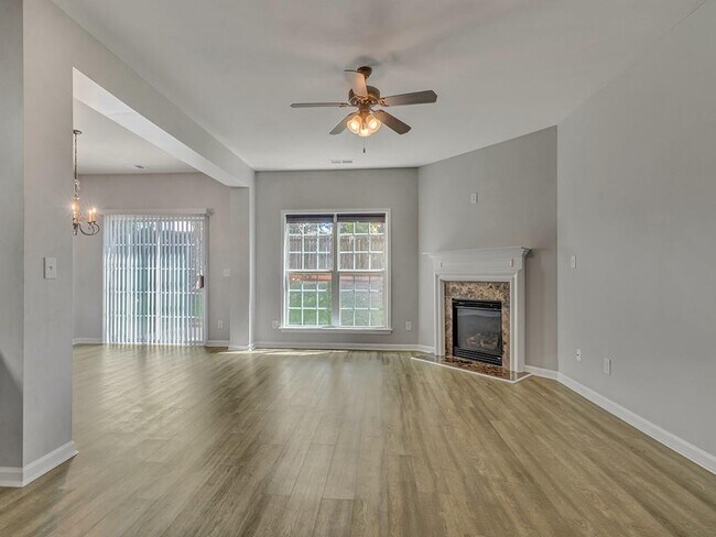 Building Photo - 2275 Gateview Ct