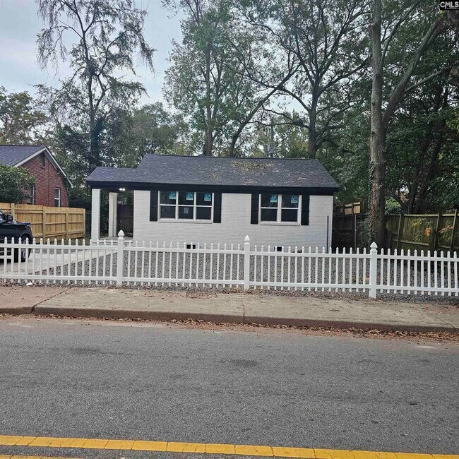 Foto del edificio - 830 S Kilbourne Rd