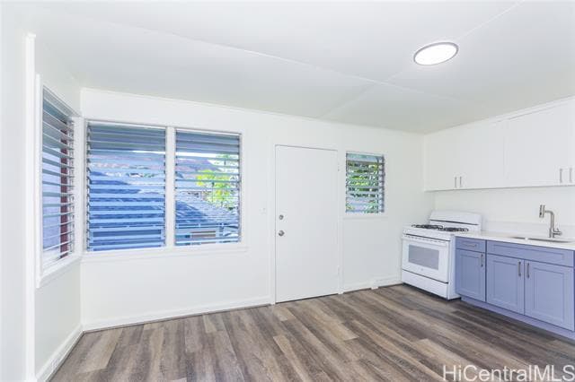 Building Photo - 1719 Nuuanu Ave