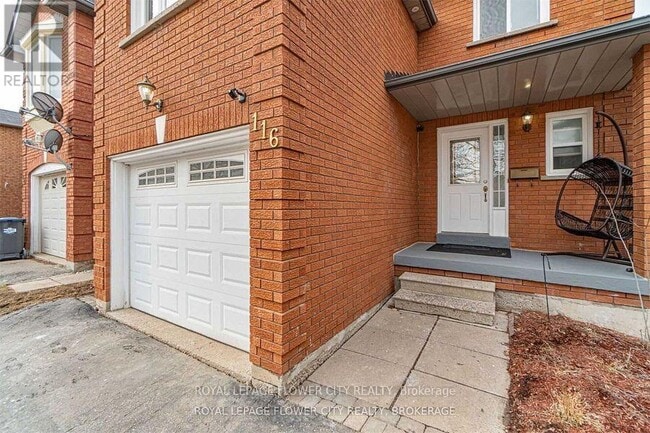 Building Photo - 116 Muirland Crescent