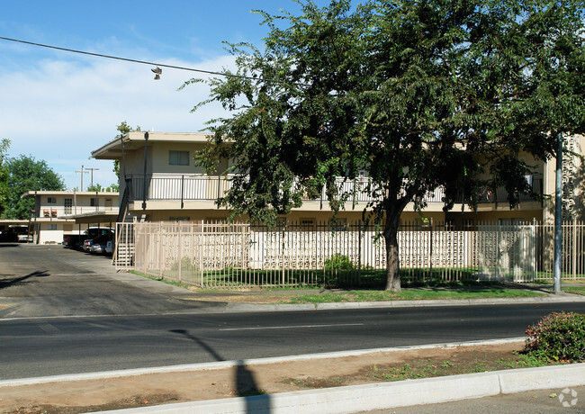 Building Photo - Cedar Palms Apartments