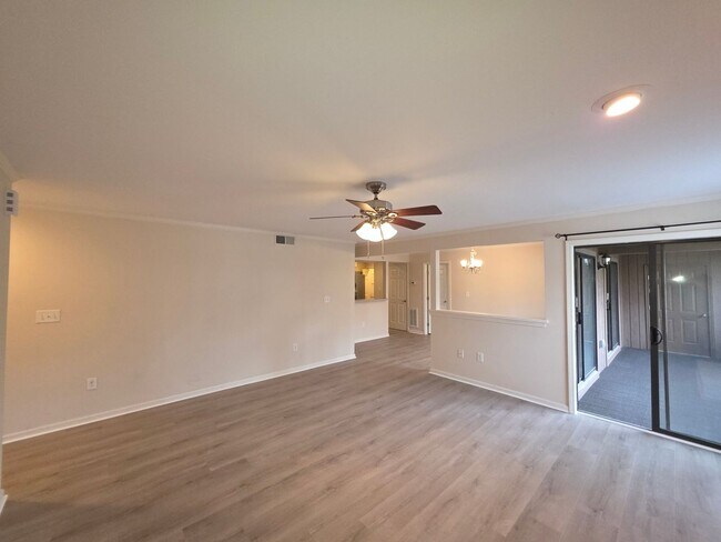 Foto del edificio - 7325 Winery Ln