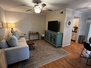 Building Photo - 4611 W North B St