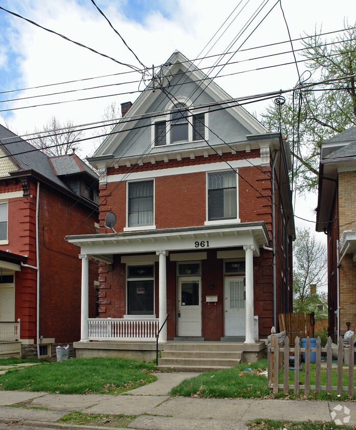 Building Photo - 961 Oakland Rd