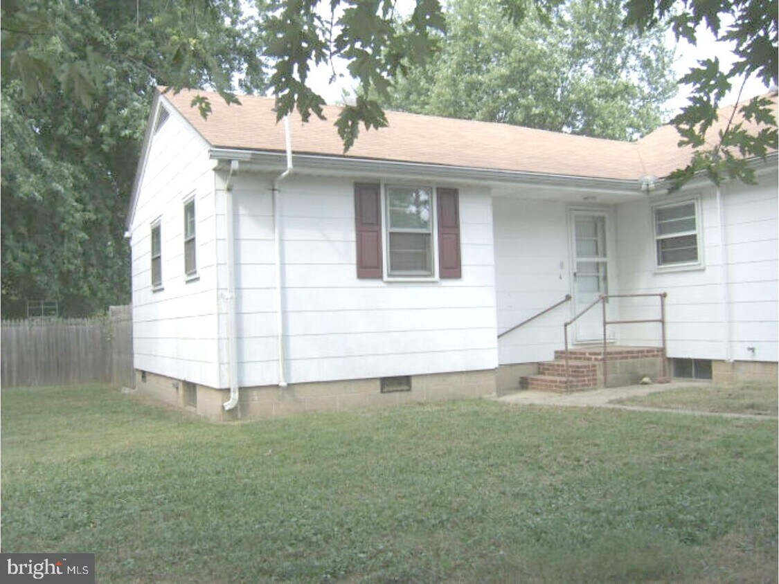 Primary Photo - 5613 N Dupont Hwy