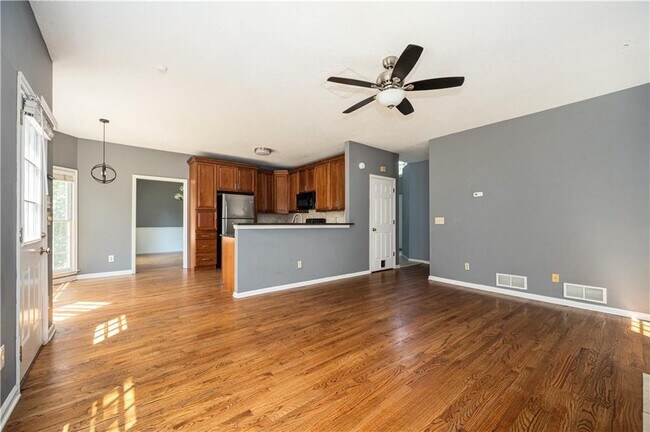 Building Photo - 105 Celia Ct