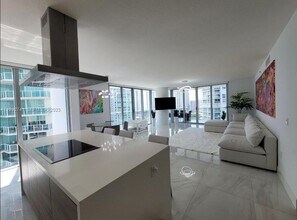 Building Photo - 300 Sunny Isles Blvd