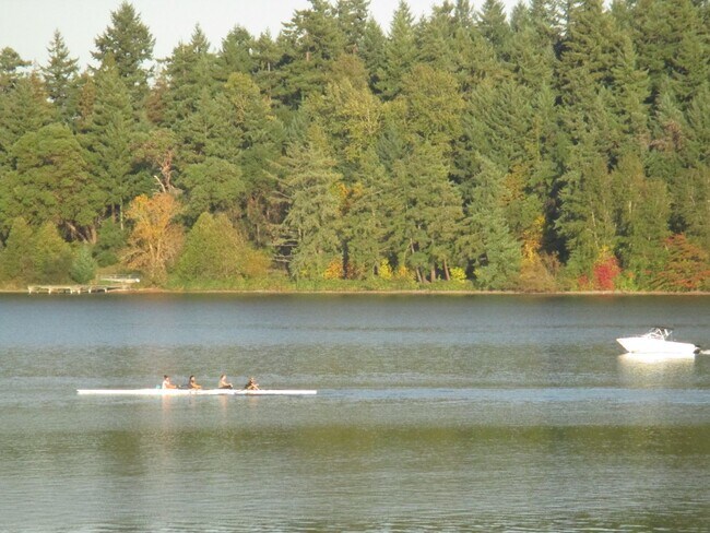 Foto del edificio - 4915 Lake Washington Blvd S