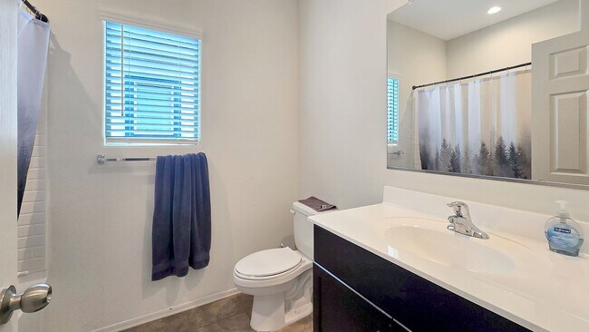 Foto del edificio - Like new home! Pristine condition!