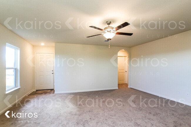 Foto del edificio - 8418 Longshore Slope Rd
