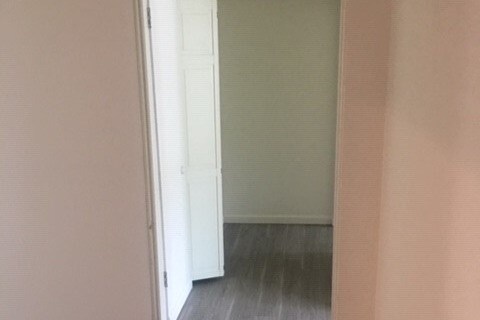 Hallway (plenty of storage closets on left, e - 1255 Baker St