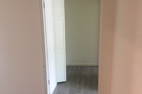Hallway (plenty of storage closets on left, e - 1255 Baker St